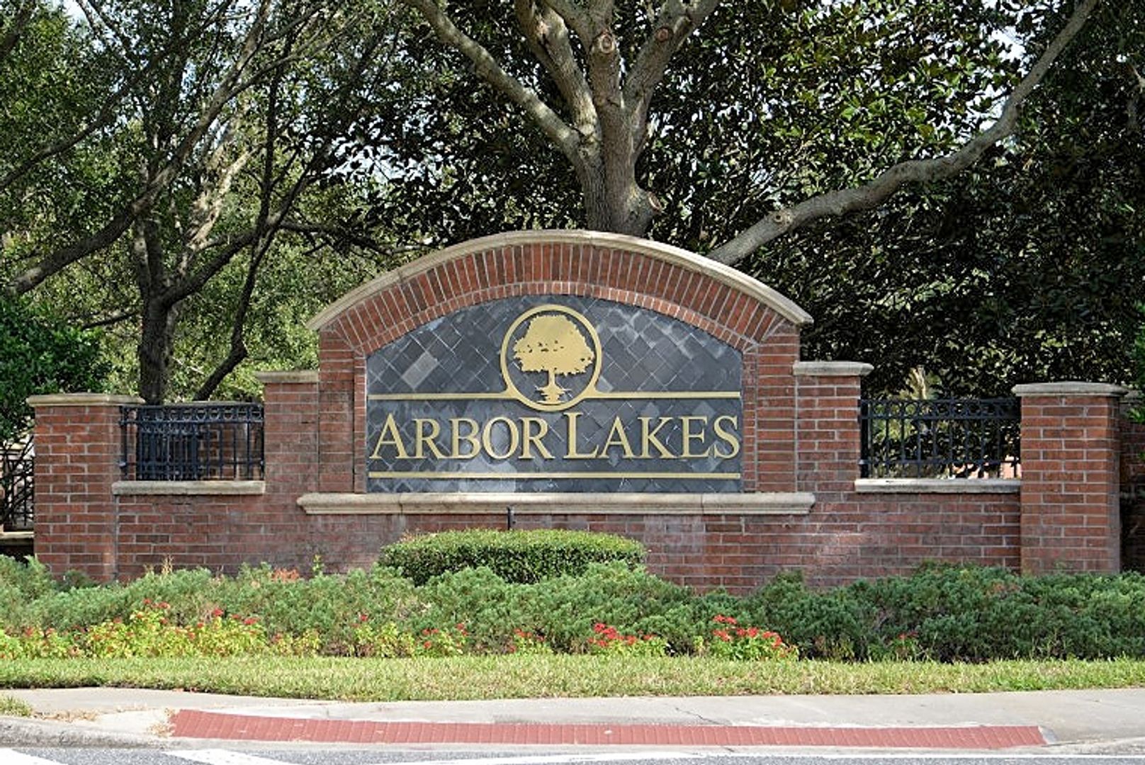 Sanford House: 616 Arbor Lakes Circle