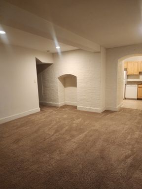 Spacious Mt Vernon 2bd/2ba Apt with CAC, W/D in unit and more! – photo 1
