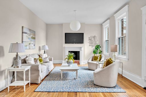 June 2027! JH Homewood 4bd/2ba Apt with CAC, DW and more! Available 6/9