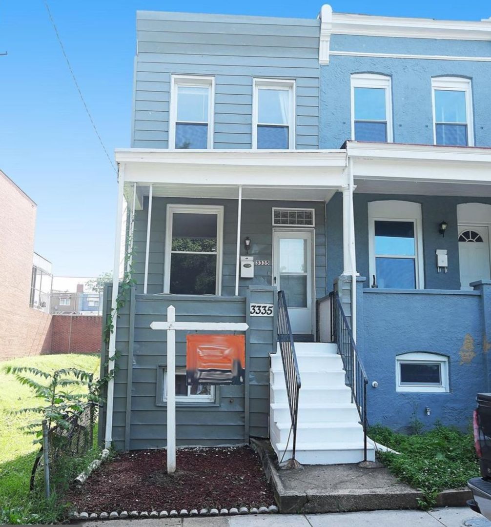 Baltimore House: 3335 Elm Avenue