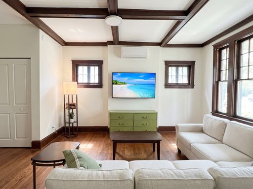 2 Bedroom Apartment – 3119 N Calvert - Unit 1, Baltimore, MD 21218