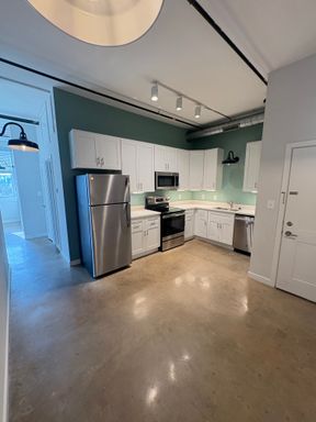 2 Bedroom Apartment – 923 S East Ave - Apt 12, Baltimore, MD 21224