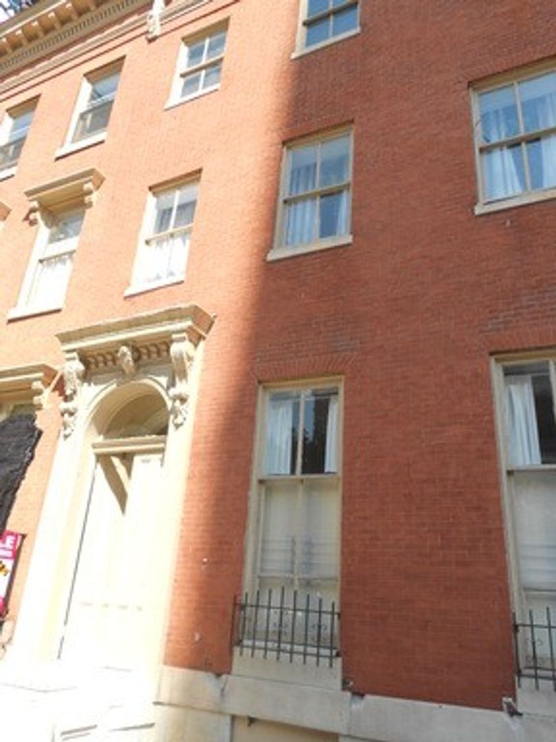 Baltimore Apartment: 809 Park Ave