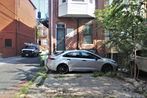 Parking space on 200 Block of E Biddle in Mt Vernon! Available now