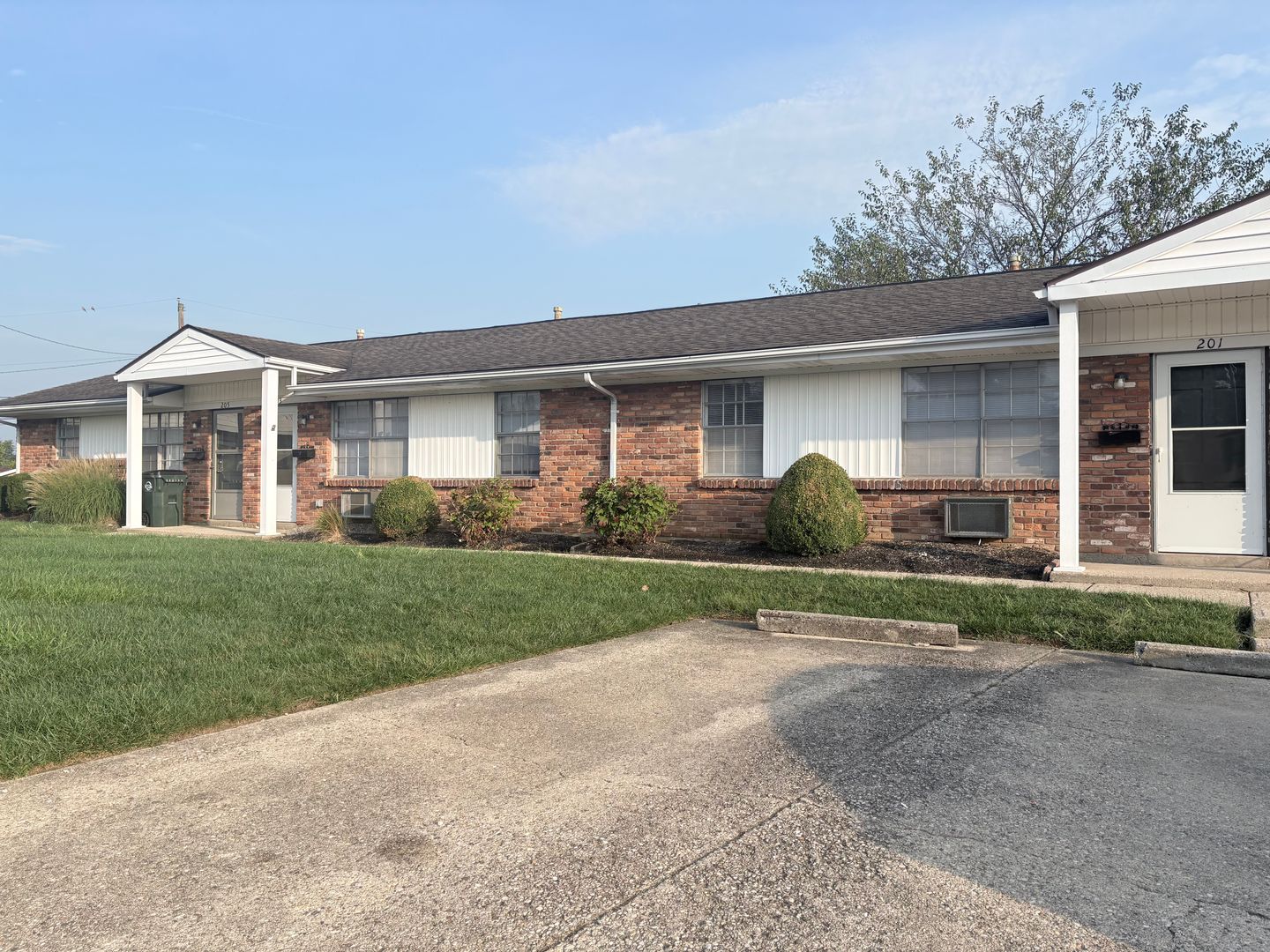 Miamisburg Apartment: 201 Marwood Ct