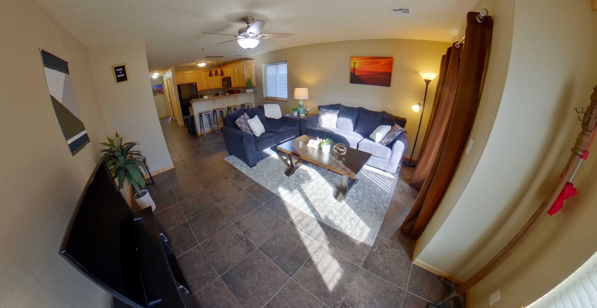 Manhattan Apartment: 916 Bluemont Ave