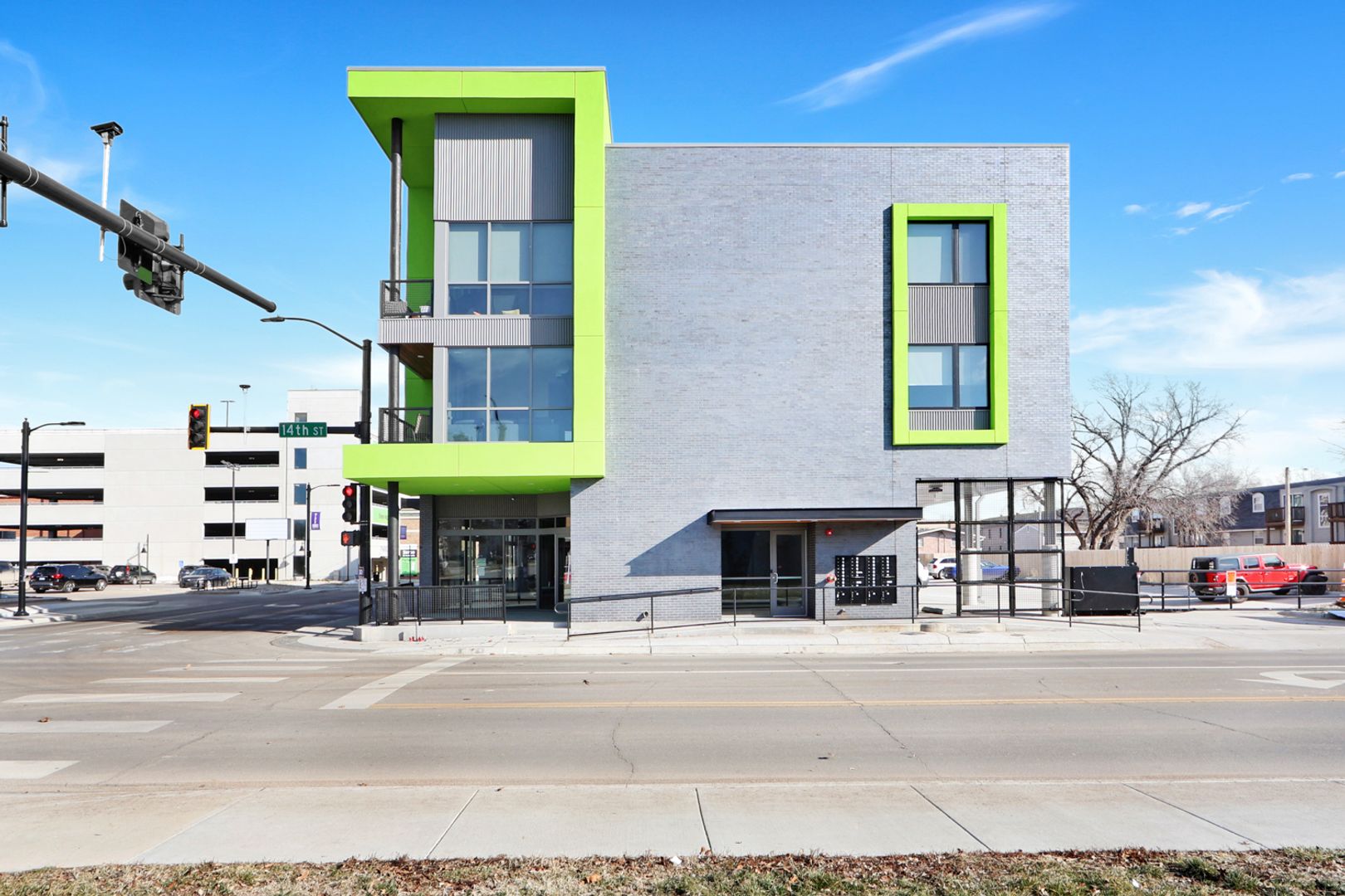 Manhattan Apartment: 1331 Laramie St