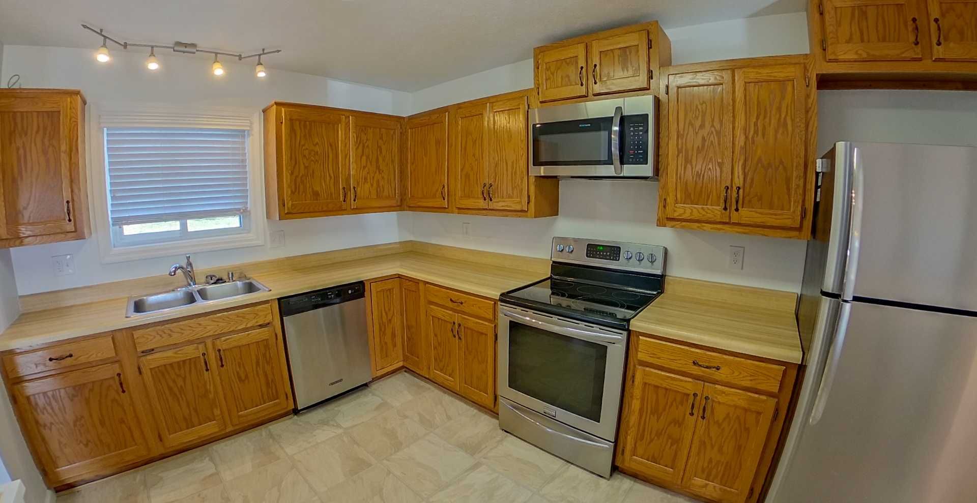 Manhattan House: 2487 Brookfield Dr.