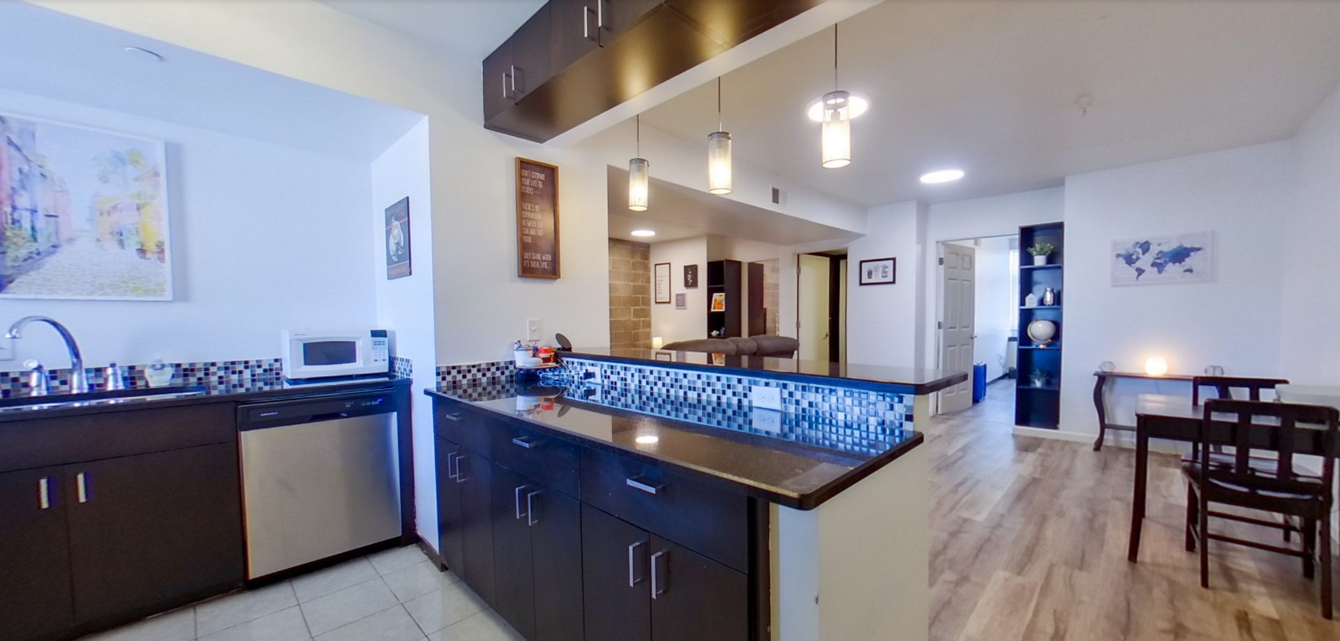 Manhattan Apartment: 1116 Moro St