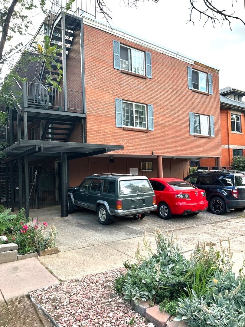 Denver Apartment: 1455 N High St