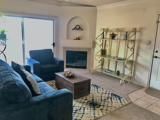 3 Bedroom/2 Bathroom Unit Available – photo 1