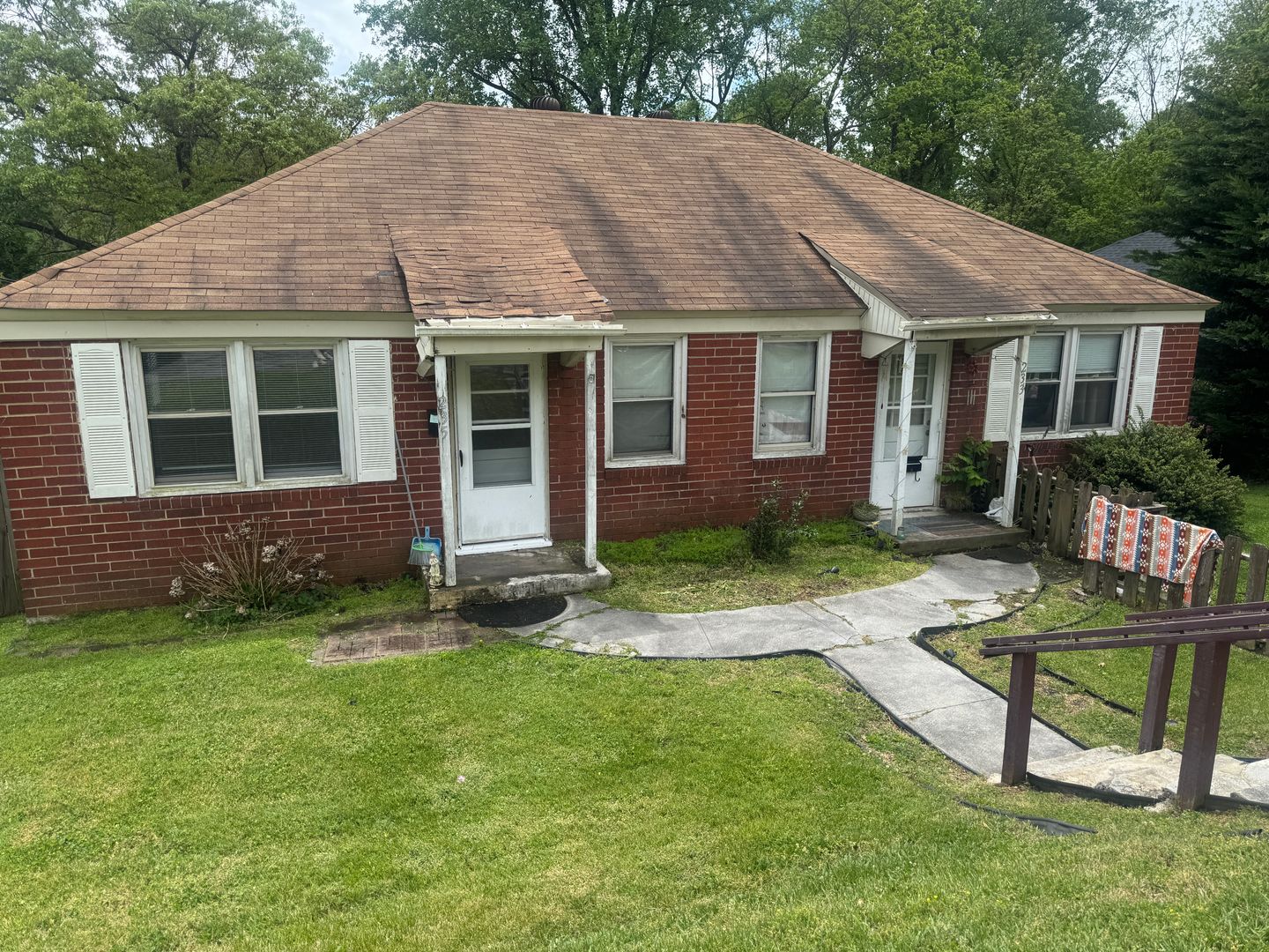 BRISTOL House: 235 CARSON LANE