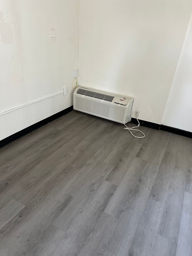 BRISTOL Apartment: 15589 LEE HIGHWAY