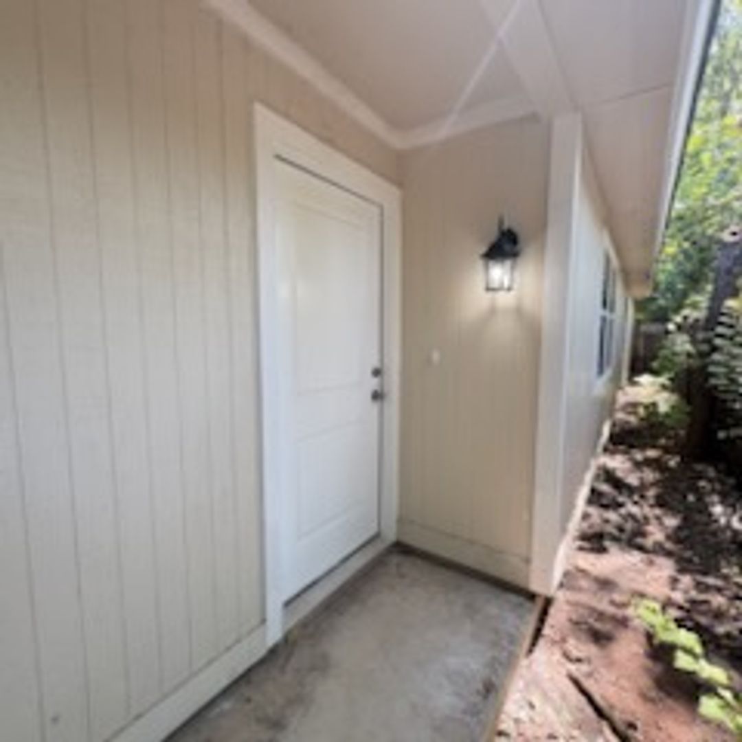 Seguin House: 428  Vaughan