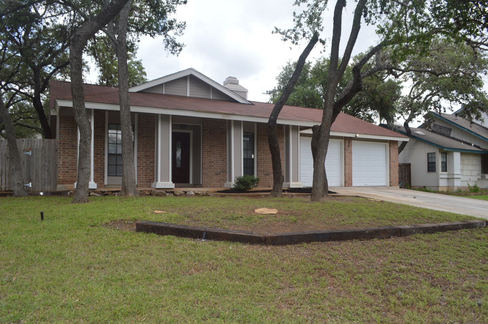San Antonio House: 6254 Ridgebrook