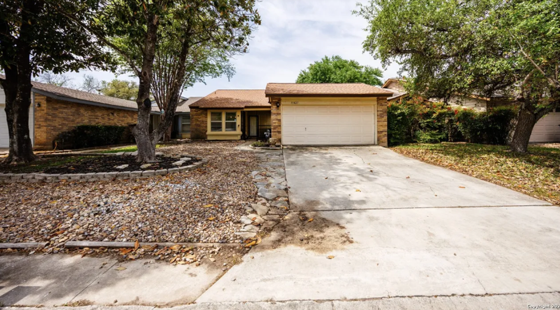 San Antonio House: 11827 Gallery View St