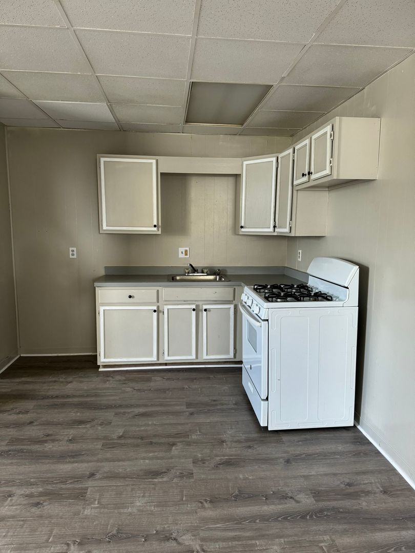 Rochester Apartment: 2203-2207 Clifford Ave