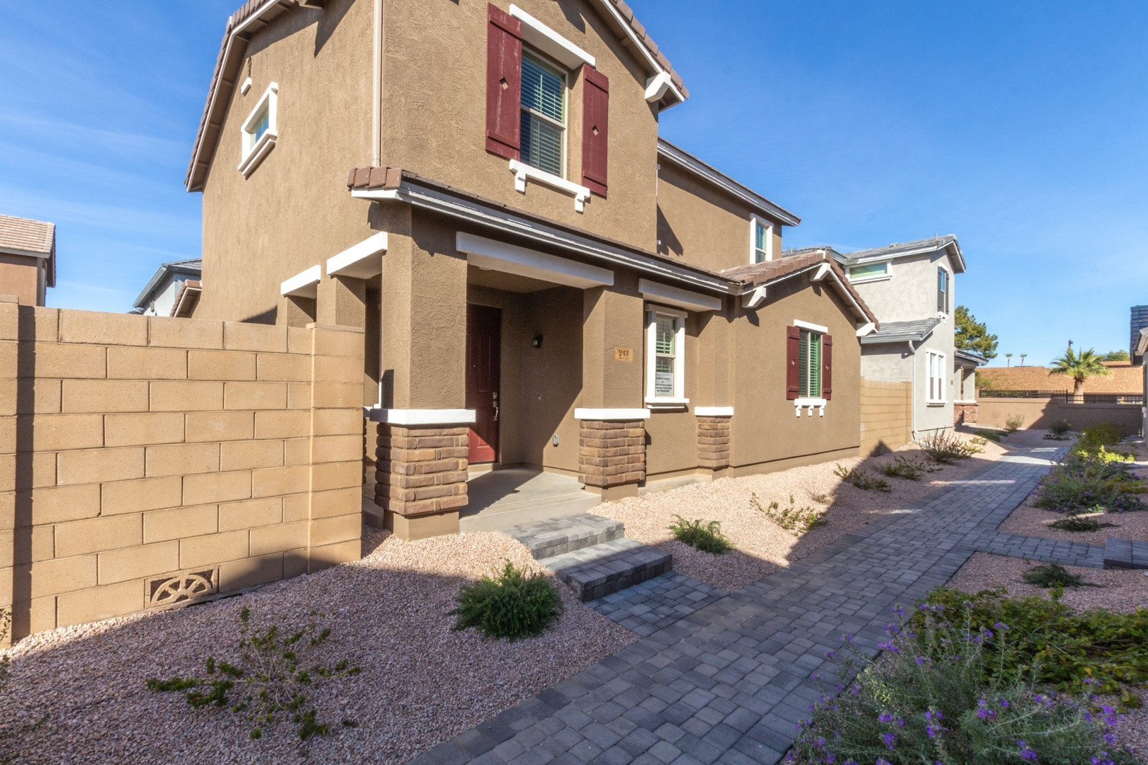 Mesa House: 243 N. Sandal