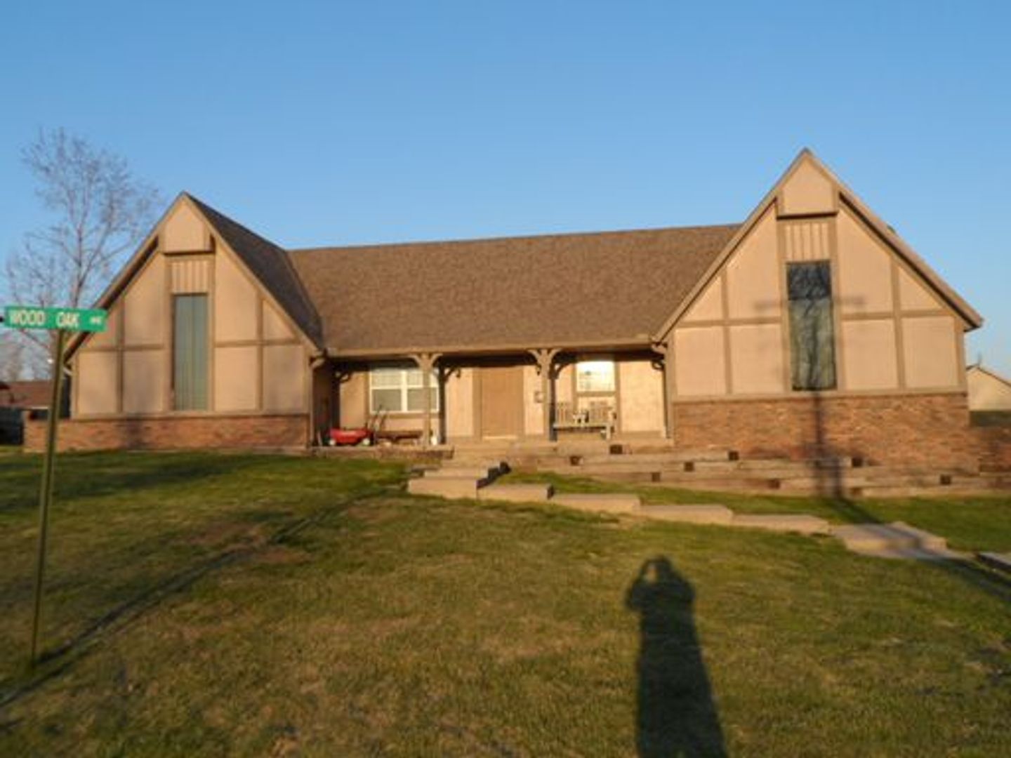 Richmond Apartment: 11533  Wood Oak Ave.
