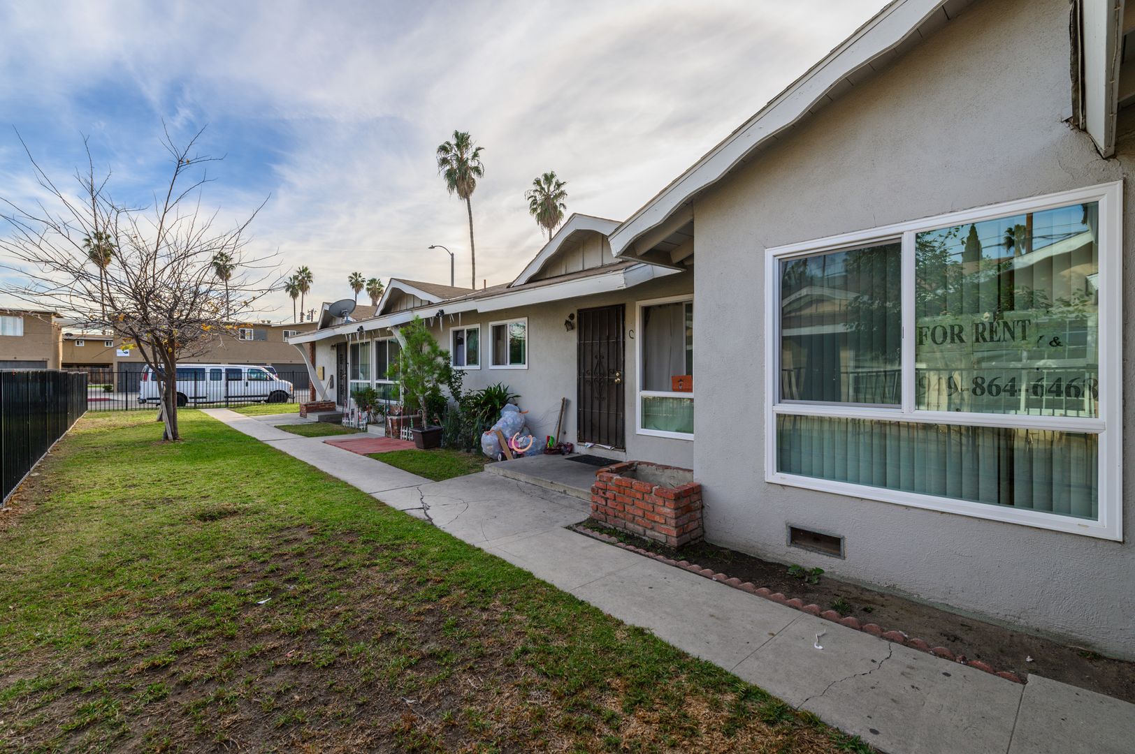 Anaheim Apartment: 219 West Guinida Lane