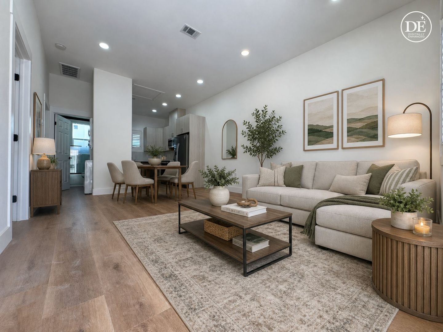 Tustin House: 13371 Diamond Head #3