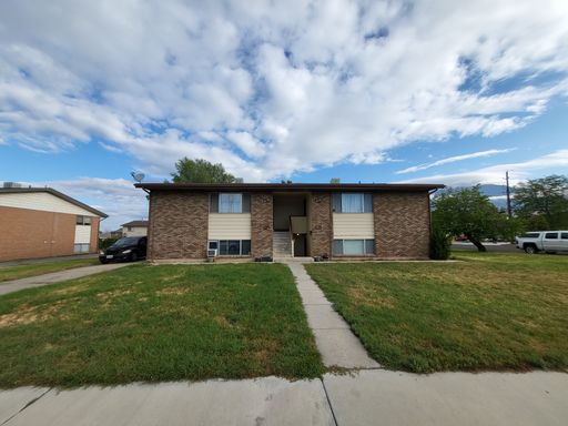 Upstairs Unit Near Downtown Orem – photo 1