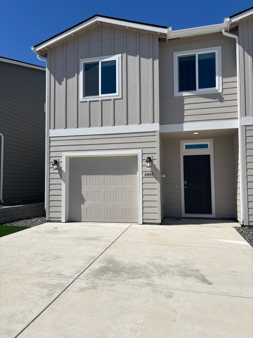 Kennewick Townhome: 6460 W 36th Pl