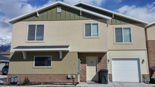 Spacious 3 bedroom 2 bath