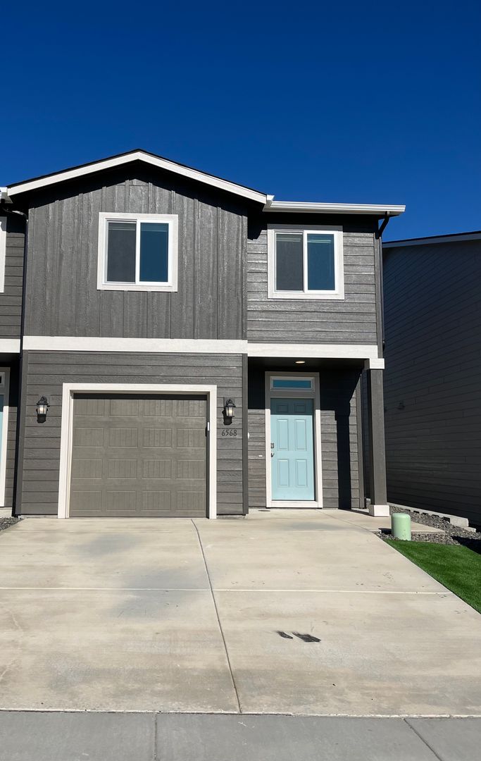 Kennewick Townhome: 6568 W 36th PL