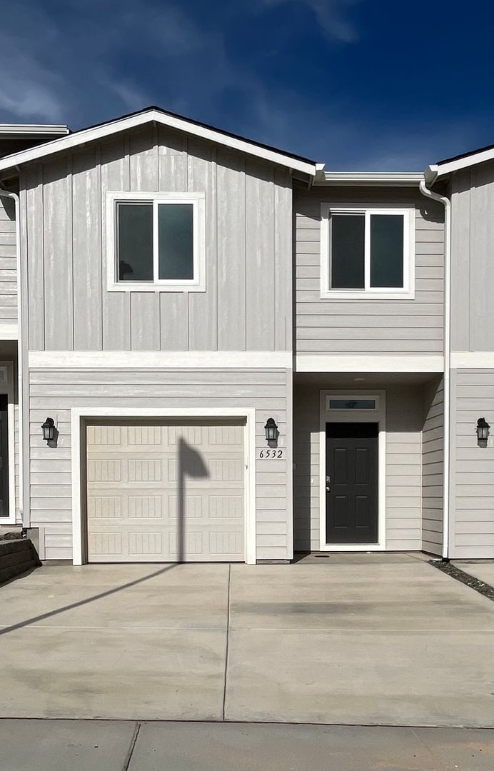 Kennewick Townhome: 6532 W 36th Pl Kennewick, WA 99338