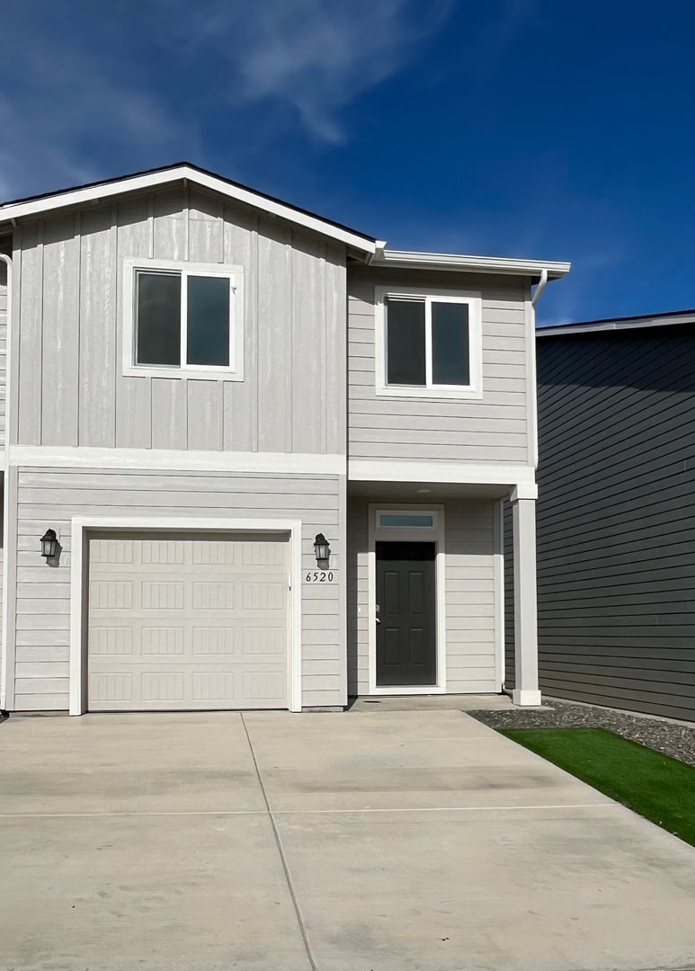 Kennewick Townhome: 6520 W 36th Pl