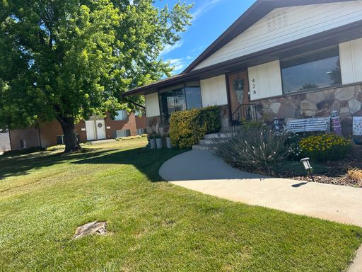 3 Bedroom 3.5 Bathroom in Orem! – photo 1