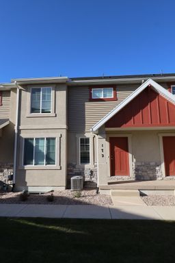 HOLIDAY MOVE-IN SPECIAL! Brand new Santaquin Townhomes