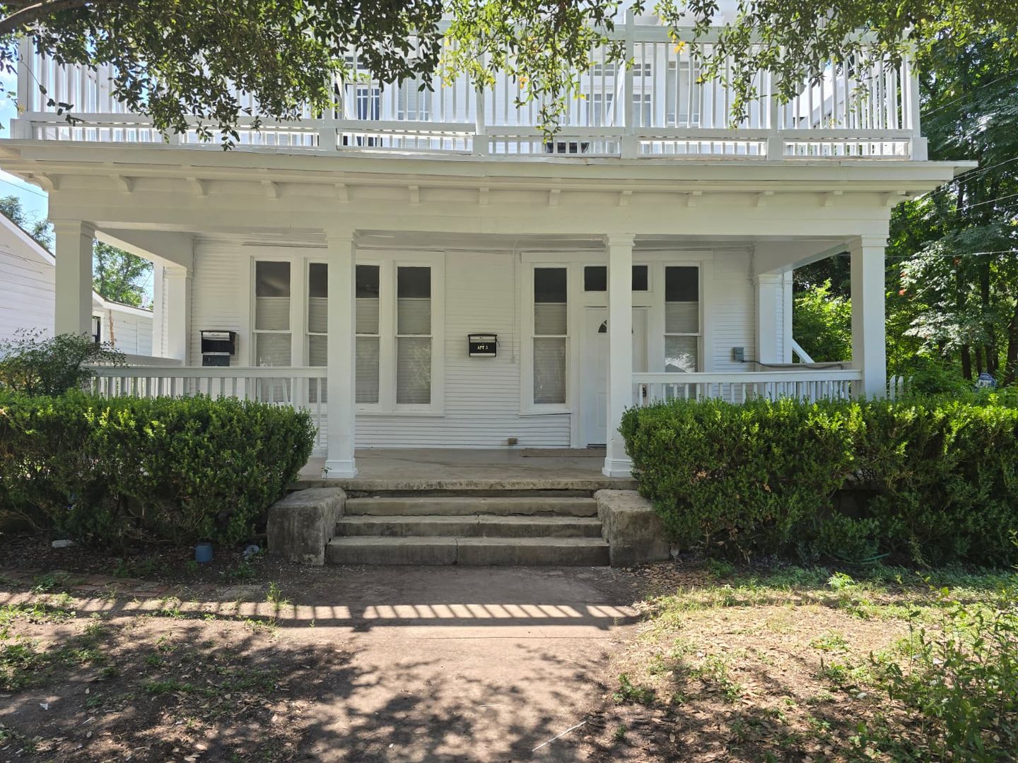 San Antonio Apartment: 1228 Virginia Blvd