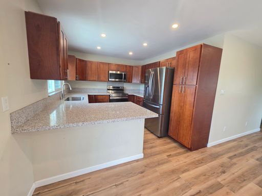 AVAILABLE NOW! 2 bed, 2 bath, 2 tandem parking