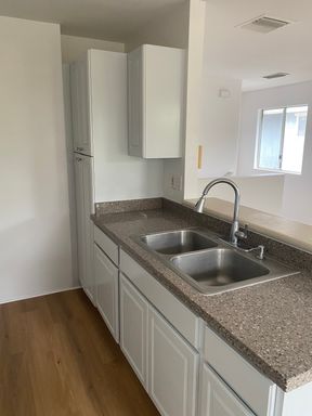 Updated 3 Bedroom, 2 Bath Pet Friendly Home with a Garage, Yard, and Central AC