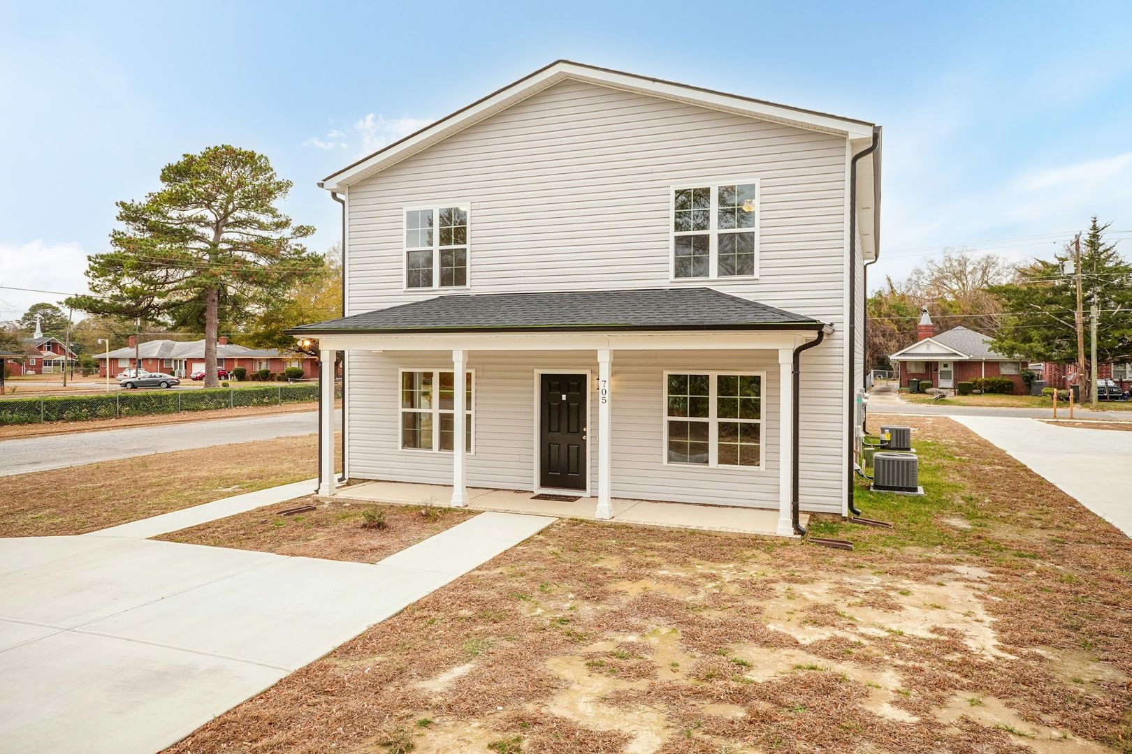 Goldsboro House: 705 E Spruce St