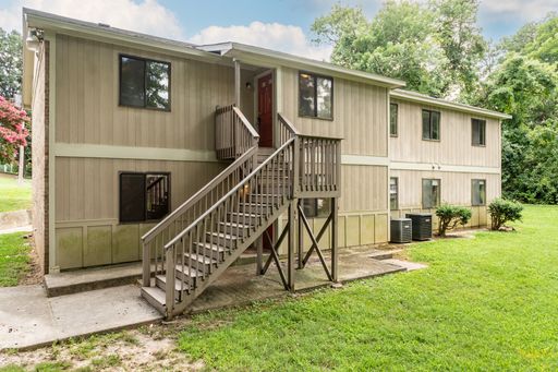 Spacious Two Bedroom Unit Near NCSU! – photo 1