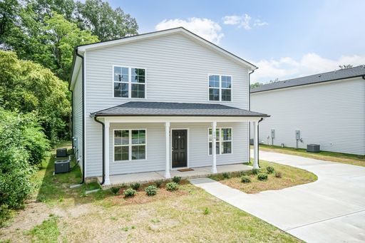 Updated 3 Bed / 3 Bath Duplex in the Heart of Goldsboro!