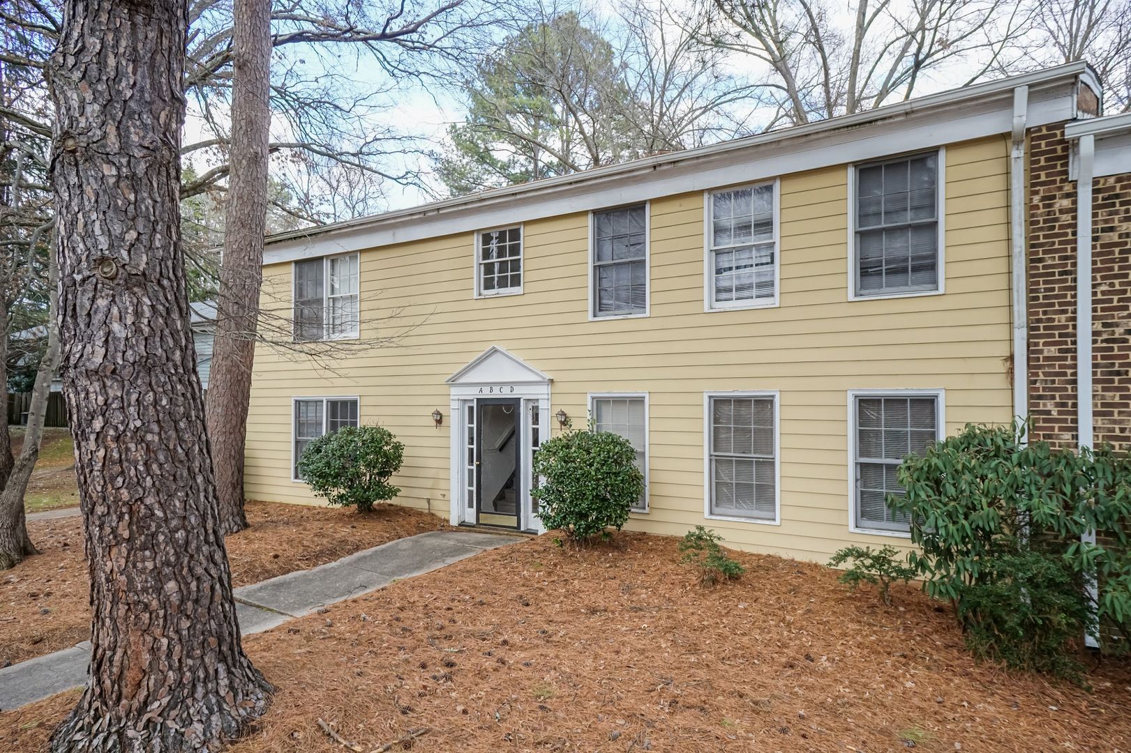 Winston-Salem House: 2811 Tully Square Apt A