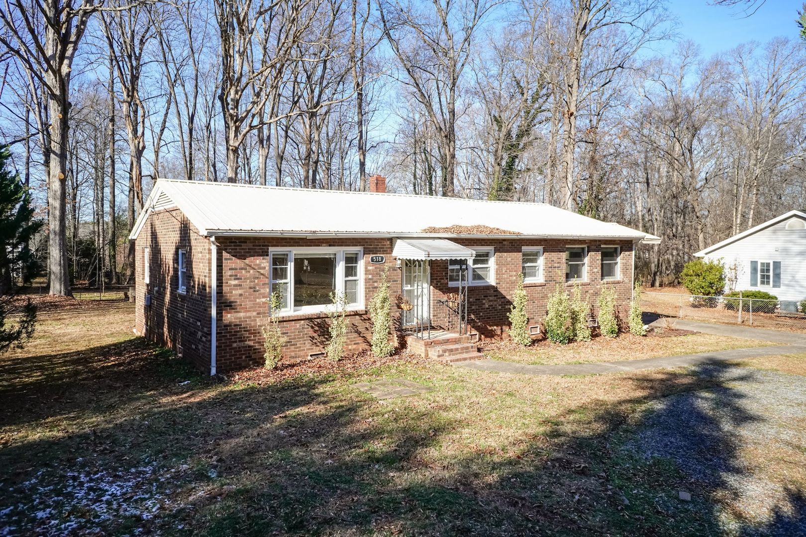 Hillsborough House: 518 Buttonwood Dr