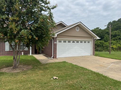 3 bed 2 bath low income house in West memphis