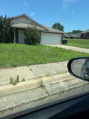 3 bed 2 bath low income house in Heavener