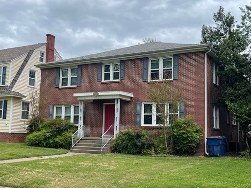 1BD-1BA unit in brick four-plex - nice neighborhood – photo 1