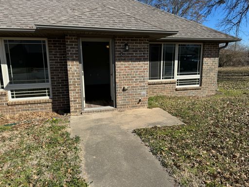 1 bed 1 bath apt