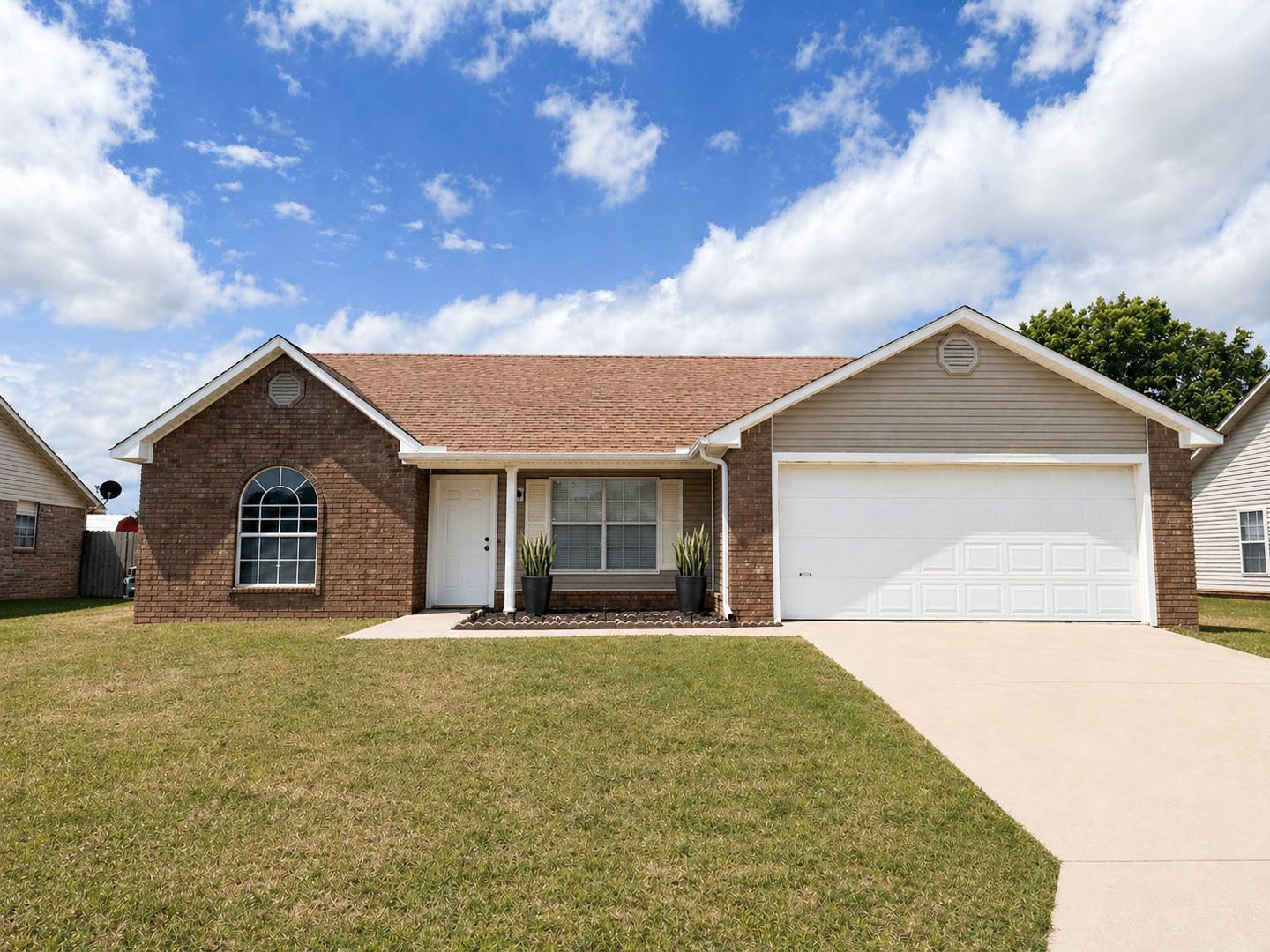 Greenwood House: 175 Ridgecrest Dr