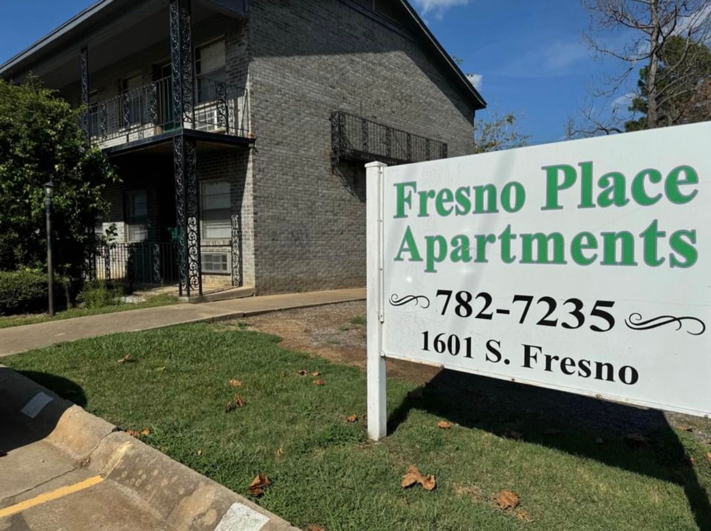 FORT SMITH Apartment: 1601 S. Fresno St.