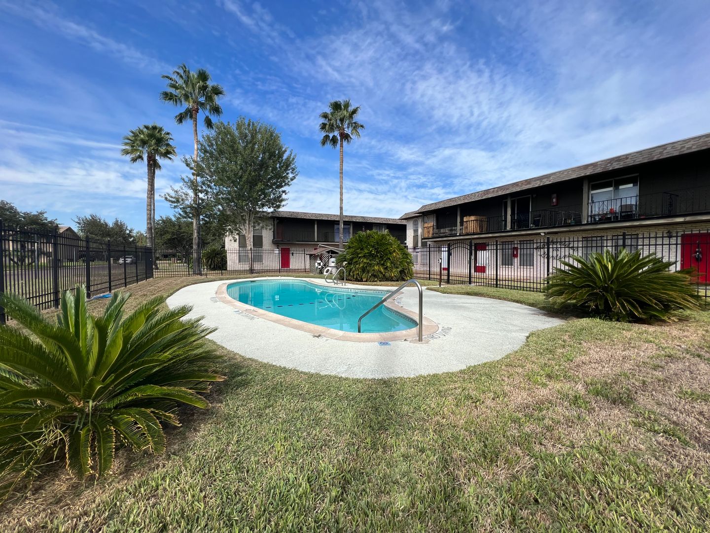 Edinburg Apartment: 206 N. Montevideo Ave.