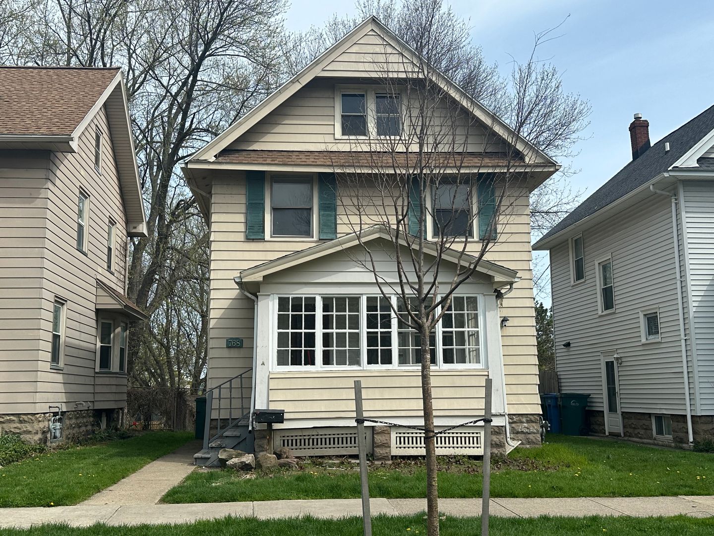 Rochester House: 768 Flower City Park