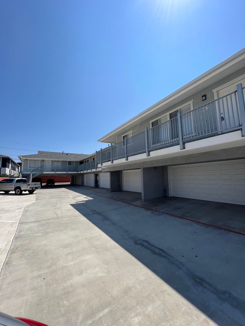 IMPERIAL BEACH Apartment: 843-51 FLORIDA ST
